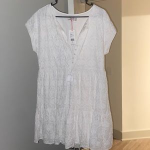 white vineyard vines dress